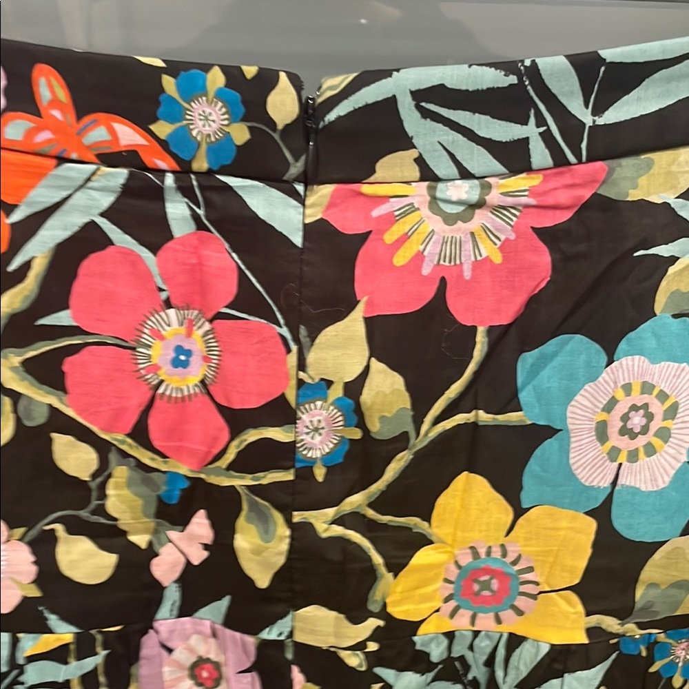 J. Crew Black and Multi Color Floral Pattern Knee Length A-Line Skirt, 8 - Picture 8 of 11
